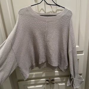 Cropped Fuzzy Grey Sweater Women’s Size M
